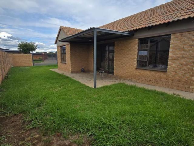 Townhouse for sale in Bloemfontein, Free State