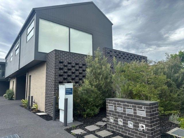 Townhouse for rent in Camerons Creek, Victoria