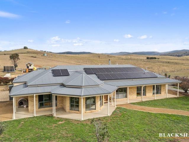 Cottage for sale in Michelago, New South Wales