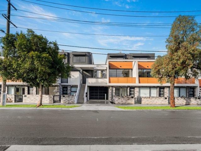 Townhouse for rent in Camerons Creek, Victoria
