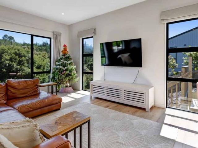 House for rent in Whangaparaoa, Oroua County