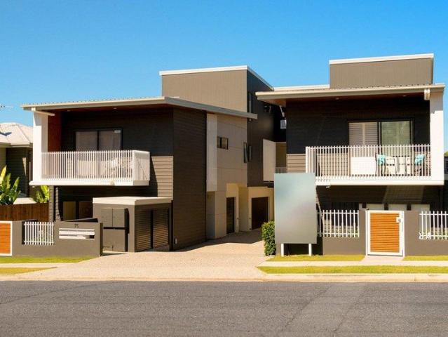 Townhouse for rent in Toombul, Queensland