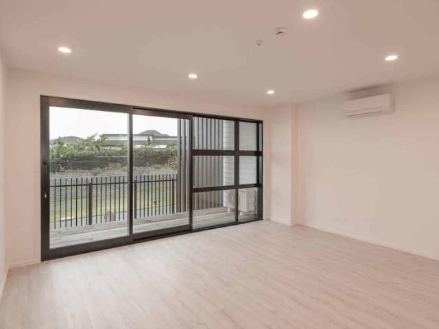 Apartment for rent in Whangaparaoa, Oroua County