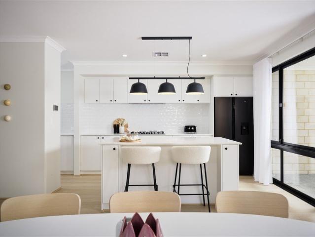 Cottage for sale in Eglinton, City of Wanneroo