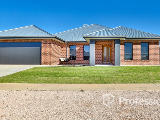 House for sale in Gol Gol, New South Wales