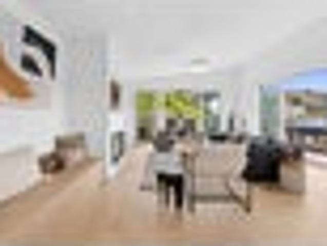 House for sale in Stoke