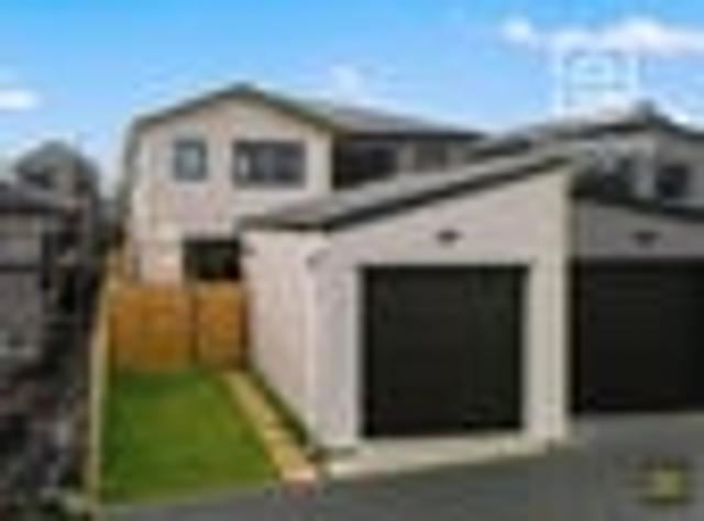 House for sale in Awhitu