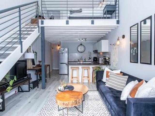 Apartment for sale in Cape Town, Southern Suburbs