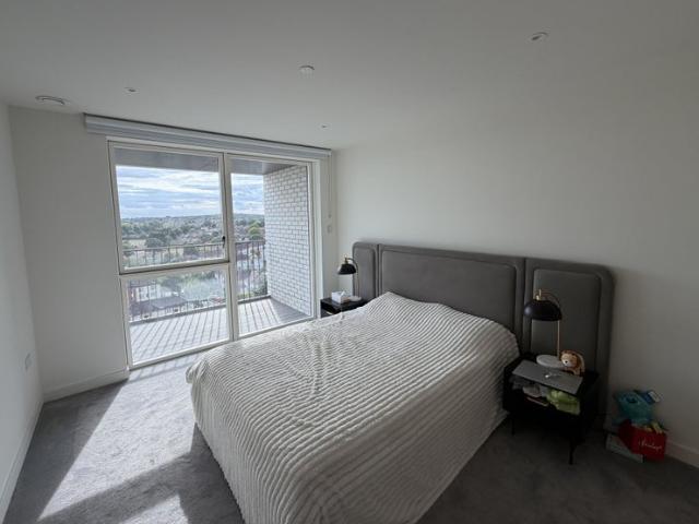 Apartment for rent in West Hendon, The Hyde