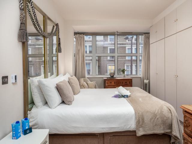 Apartment for rent in Earl's Court, Greater London