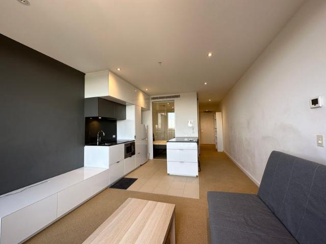 Apartment for rent in Carlton