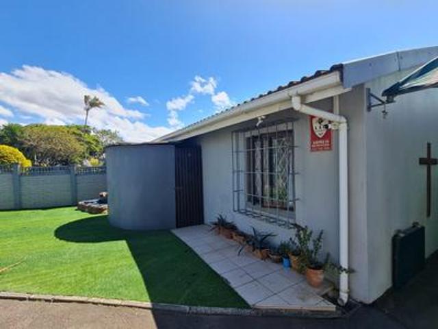 Townhouse for rent in Pinetown, Kwazulu-natal