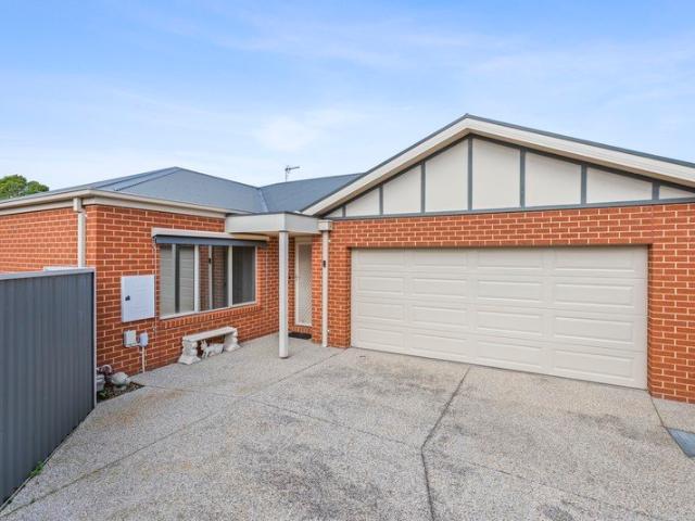 House for sale in Leopold, Victoria