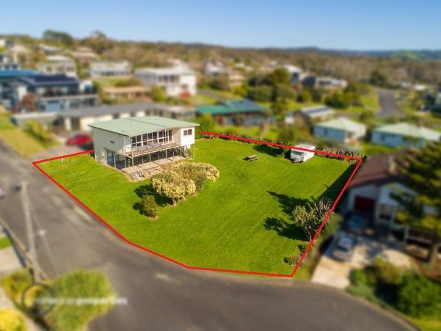 House for sale in Marengo, Victoria