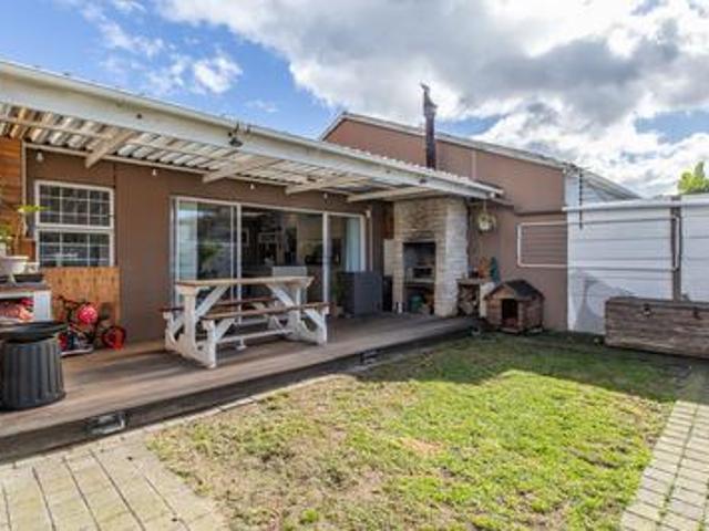 House for sale in Cape Town, Diep River