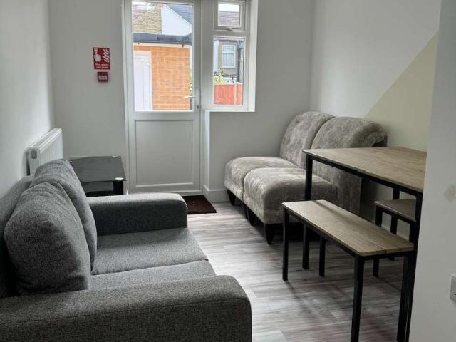 Room for rent in Holywell Estate, North Watford