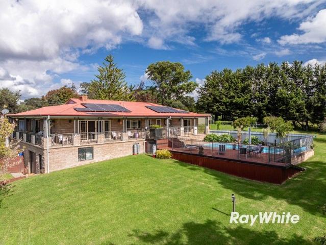 Cottage for sale in Kiora, New South Wales