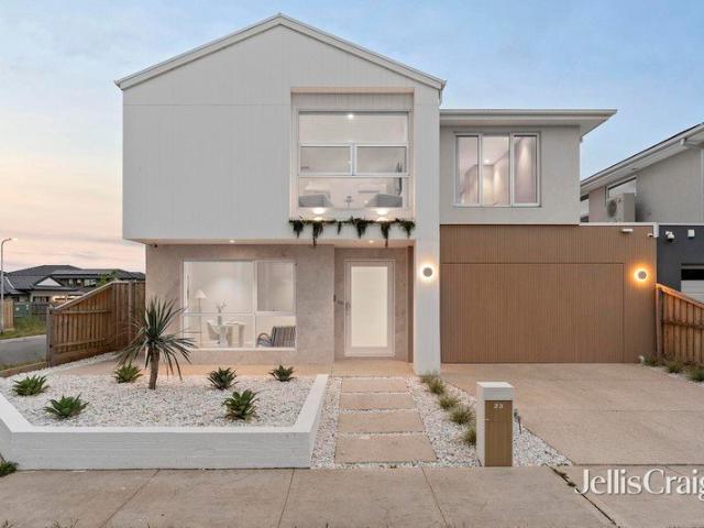 House for sale in The Maples, Melbourne