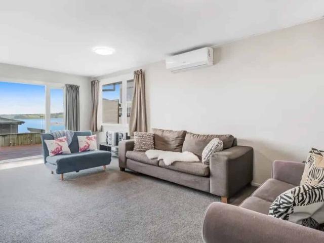 House for rent in Whangaparaoa, Oroua County