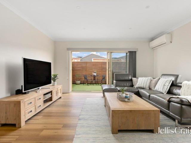 Apartment for sale in Newmarket, Melbourne