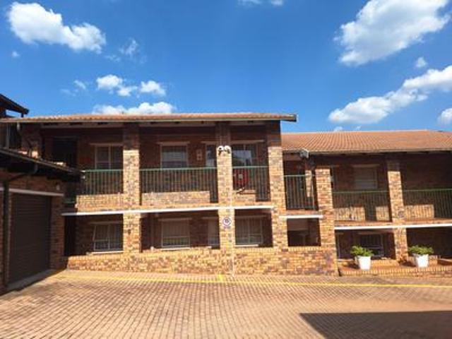 Apartment for sale in Vosloorus, Gauteng