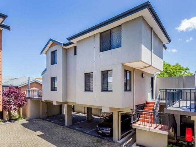 Townhouse for rent in Leederville, Western Australia
