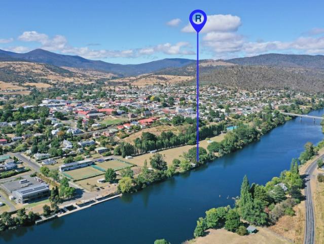 Retail for sale in New Norfolk, Tasmania