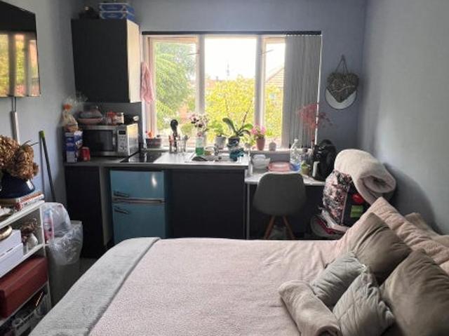 Studio for rent in Streatham, Greater London