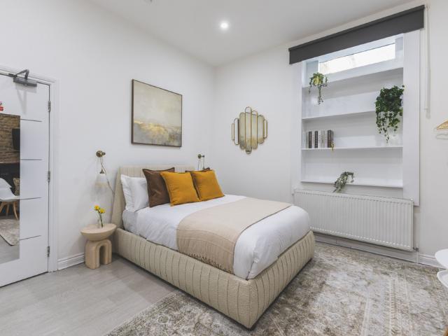 Studio for rent in Kilburn, Greater London