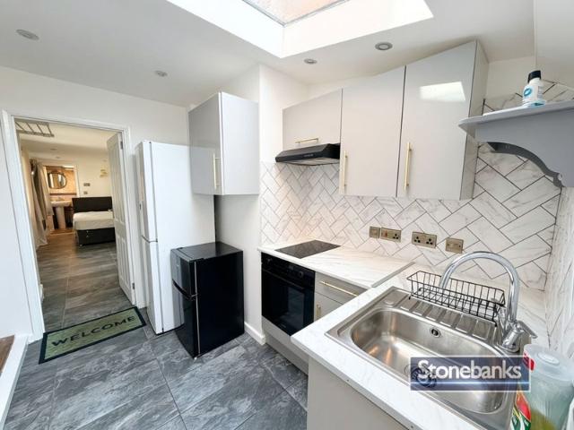 Studio for rent in Cowley, Greater London