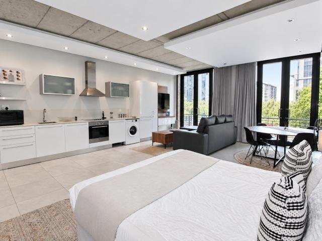 Apartment for rent in Birnam Park, Rosebank