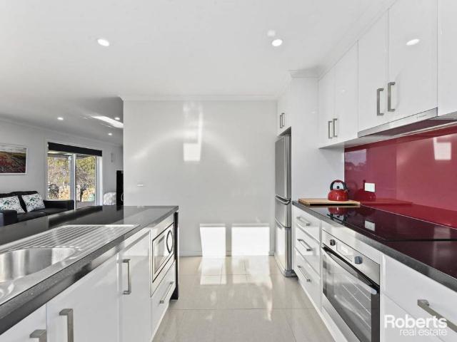 Apartment for rent in Swansea, Tasmania