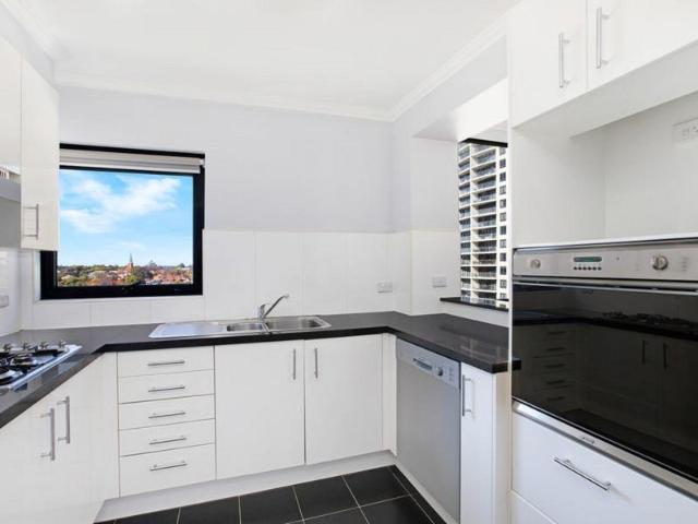 Apartment for rent in Lower North Shore, Sydney