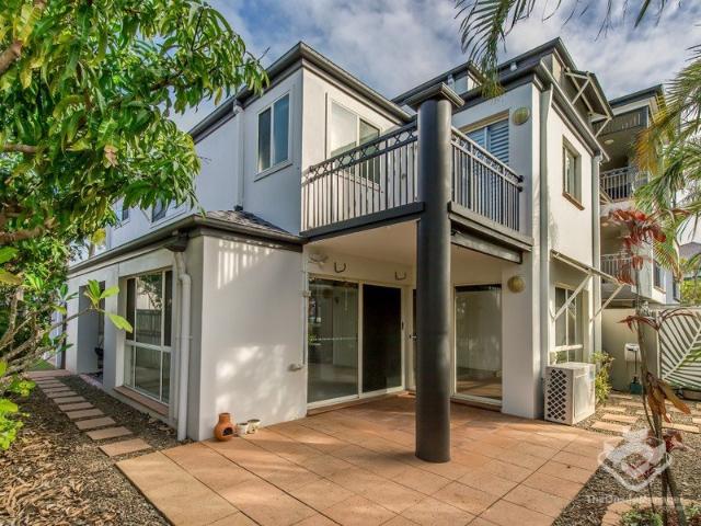 Townhouse for sale in Fernbrook, Queensland
