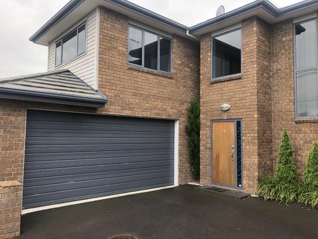 House for rent in Hamilton East, Hamilton City