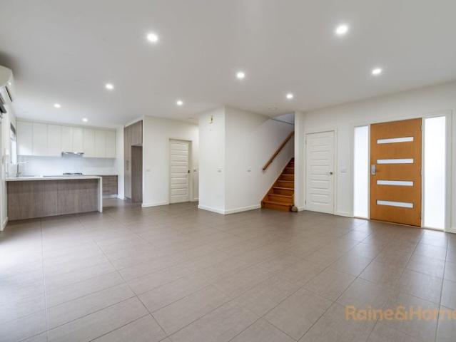 Townhouse for rent in Camerons Creek, Victoria