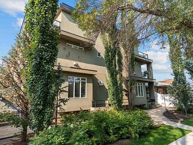 Townhouse for rent in Wedgewood, Alberta