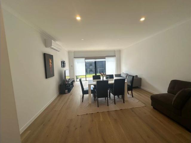 Townhouse for rent in Camerons Creek, Victoria
