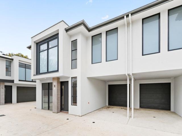 Townhouse for rent in Horseshoe Creek, South Australia