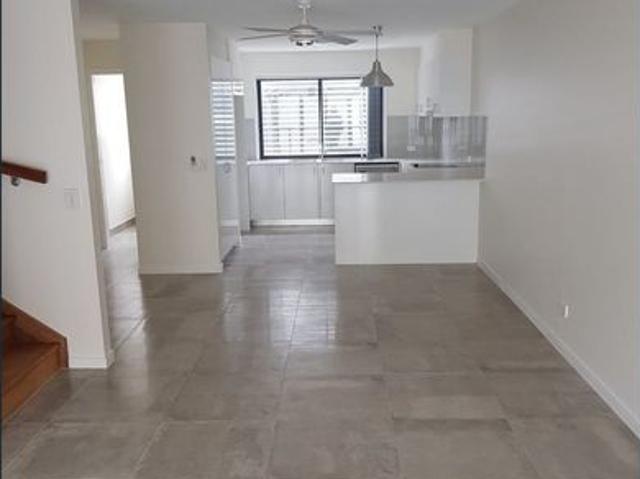 Townhouse for rent in Gaythorne, City of Brisbane