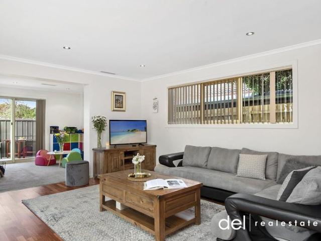 Townhouse for rent in Camerons Creek, Victoria