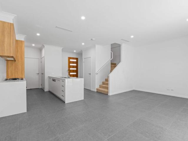 Townhouse for rent in Fernbrook, Queensland