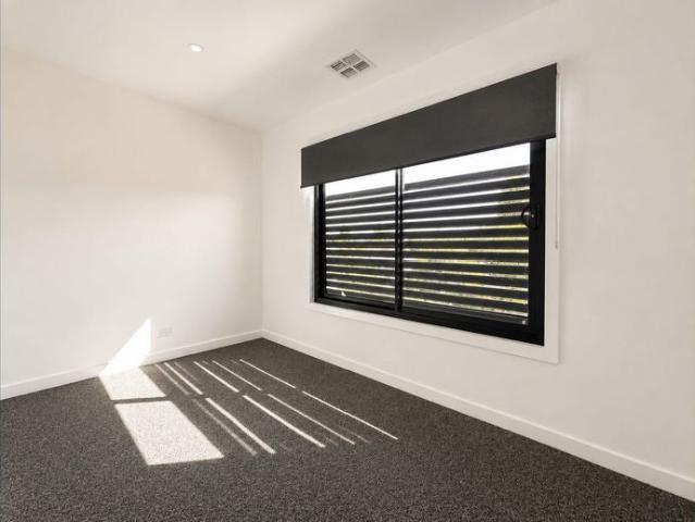 Townhouse for rent in Camerons Creek, Victoria