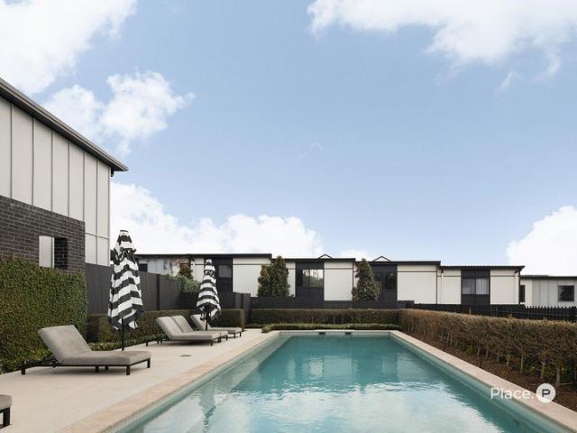 Townhouse for sale in Toombul, Queensland