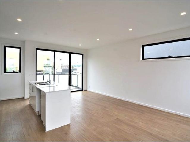 Townhouse for rent in Camerons Creek, Victoria