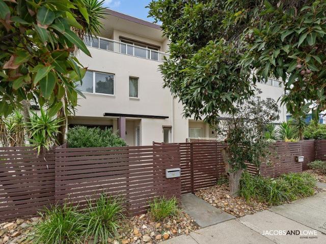 Townhouse for rent in Camerons Creek, Victoria