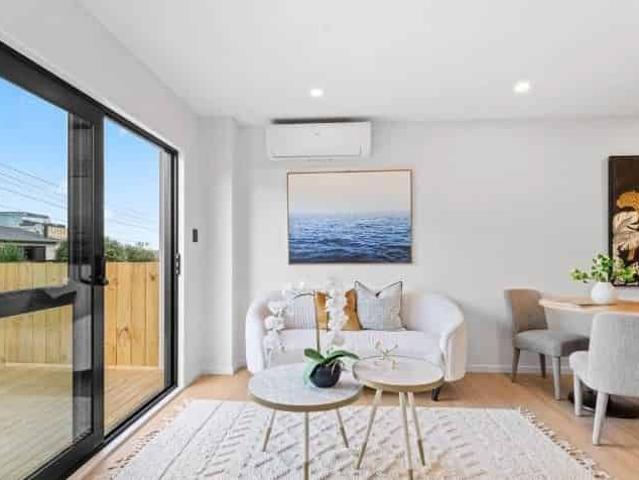 House for rent in Mount Wellington, Oroua County