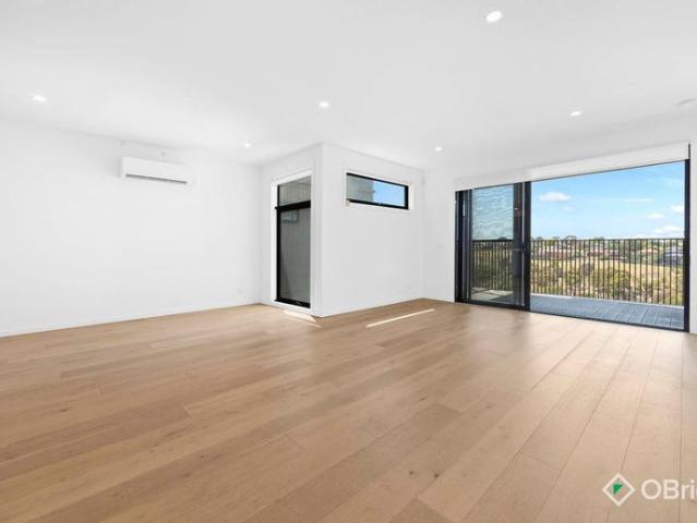 Townhouse for rent in Camerons Creek, Victoria