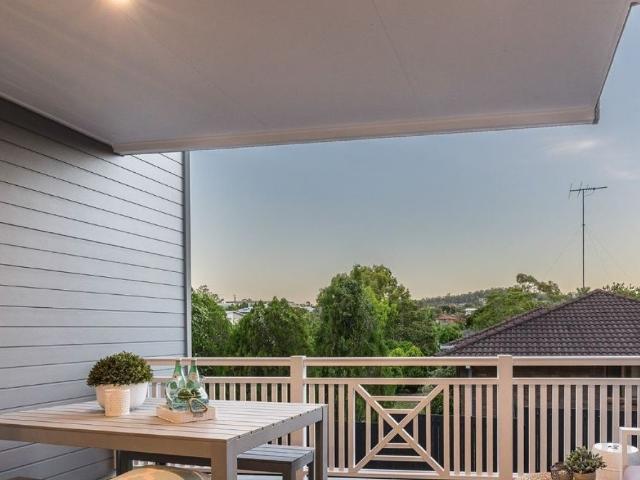 Townhouse for sale in Toombul, Queensland