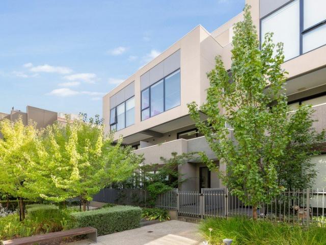 Townhouse for sale in Camerons Creek, Victoria